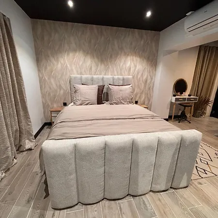 Diane Luxury